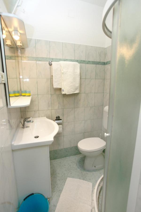 Dino Studio And Room Apartments Portoroz Exterior photo